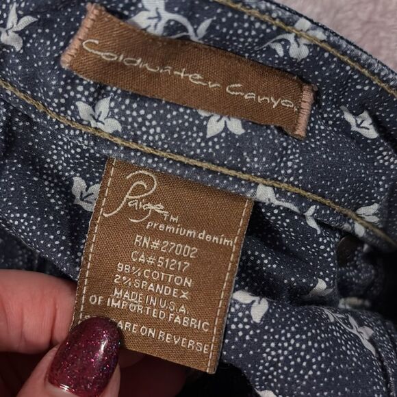 Paige Coldwater Canyon Flare jeans. Sz 30. - Picture 7 of 10